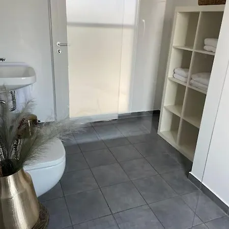 Penthouse-wohnung Mit Flussblick