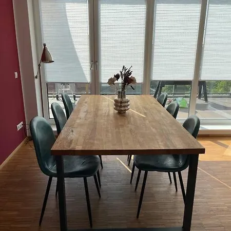アパート Penthouse-wohnung Mit Flussblick *